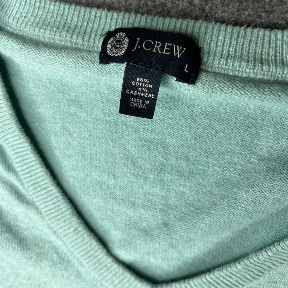 J. Crew Cashmere blend luxury classic tailored soft pastel mint V-Neck Sweater